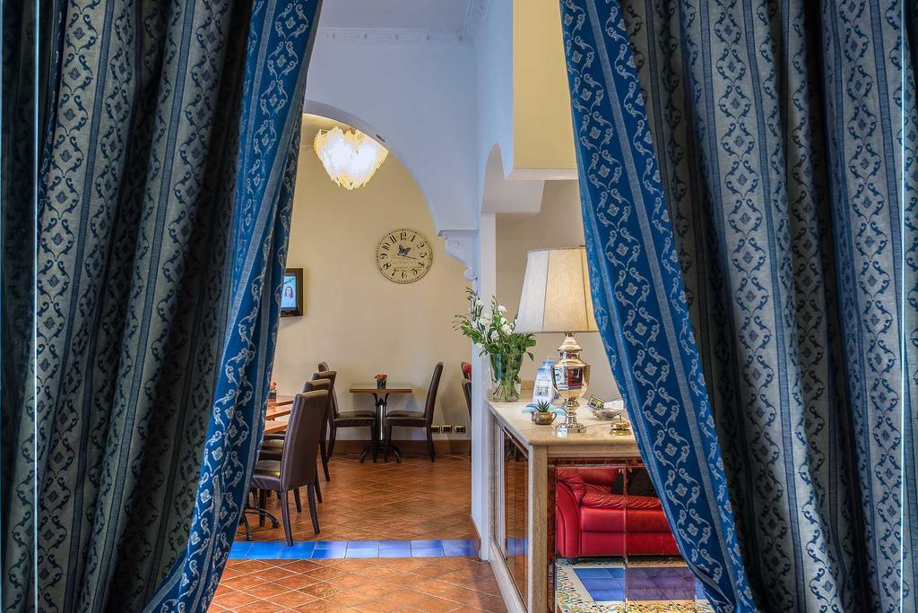 Hotel Caracciolo Рим Екстериор снимка